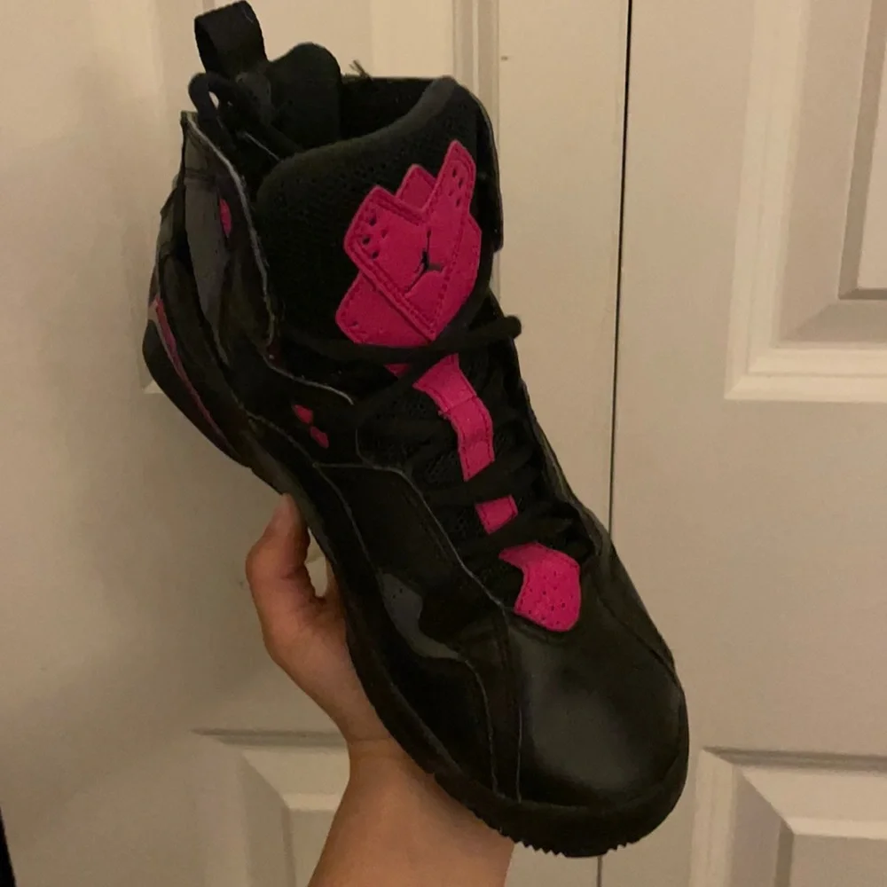 Air Jordans - Picture 2 of 6